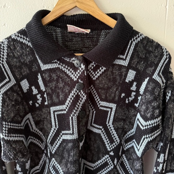Vintage SNAP Geometric Knit Grandpa Sweater - Picture 2 of 11